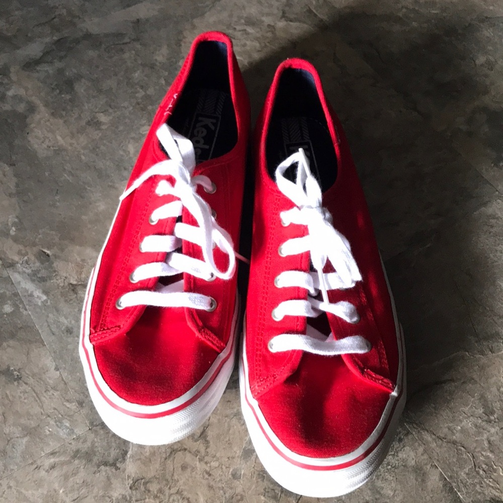 Canvas red KEDS